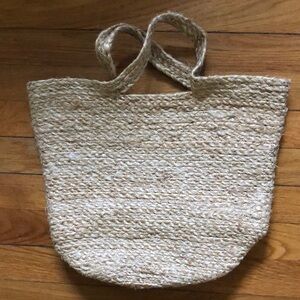 Thick New natural woven handbag tote Perfect for everything! NEW natural market